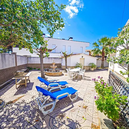 Holiday home Litoral - Casa Cavall Bernat Only Families